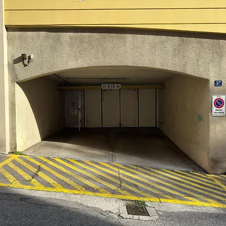 Διαμέρισμα The Maison - Boutique With Terrace & Garage, 160sqm *