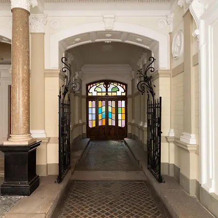 The Maison - Boutique With Terrace & Garage, 160sqm Διαμέρισμα