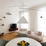 Apartamento The Maison - Boutique With Terrace & Garage, 160sqm