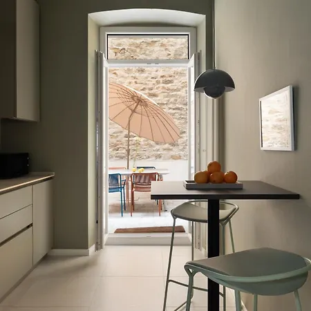 דירה The Maison - Boutique With Terrace & Garage, 160sqm