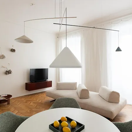 דירה The Maison - Boutique With Terrace & Garage, 160sqm